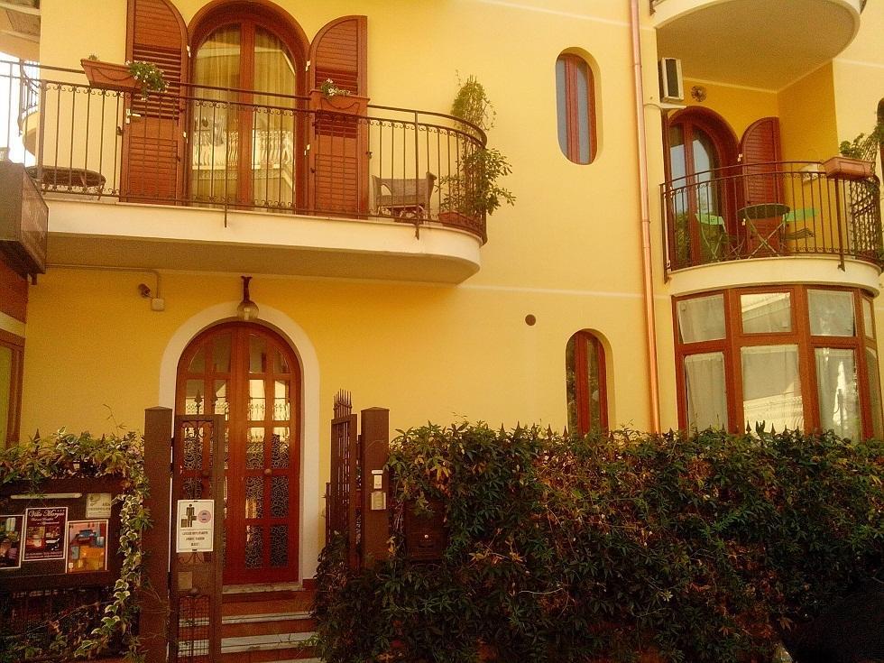 Villa Marysa Studio Apartment Giardini-Naxos Buitenkant foto