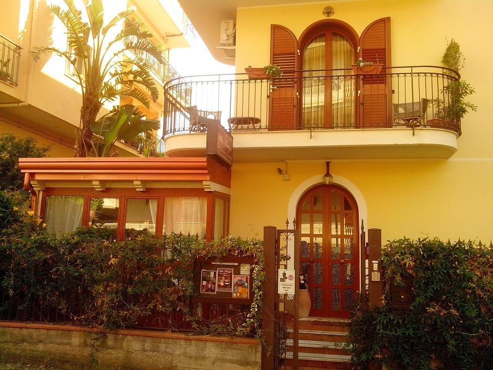 Villa Marysa Studio Apartment Giardini-Naxos Buitenkant foto