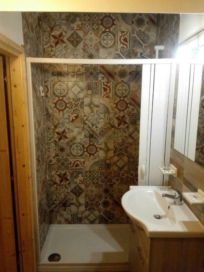 Villa Marysa Studio Apartment Giardini-Naxos Buitenkant foto