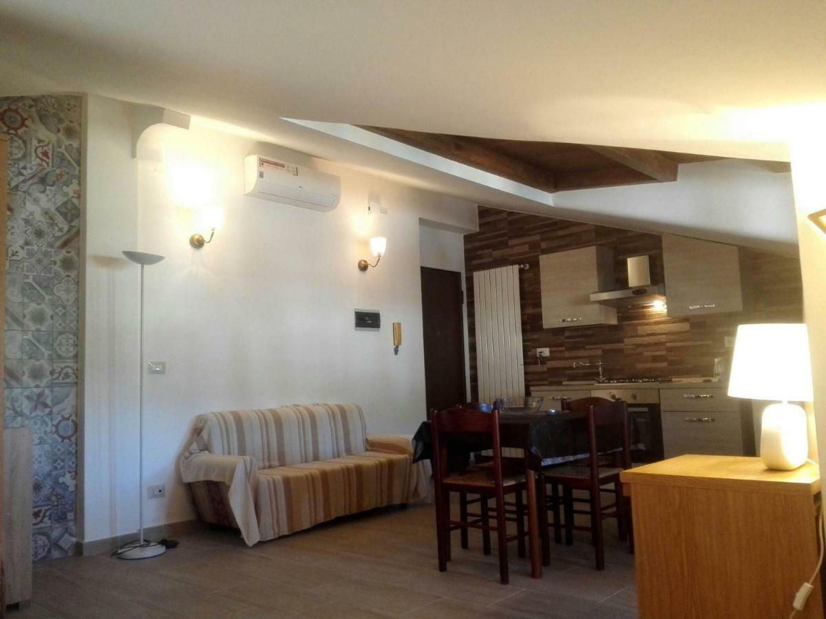 Villa Marysa Studio Apartment Giardini-Naxos Buitenkant foto