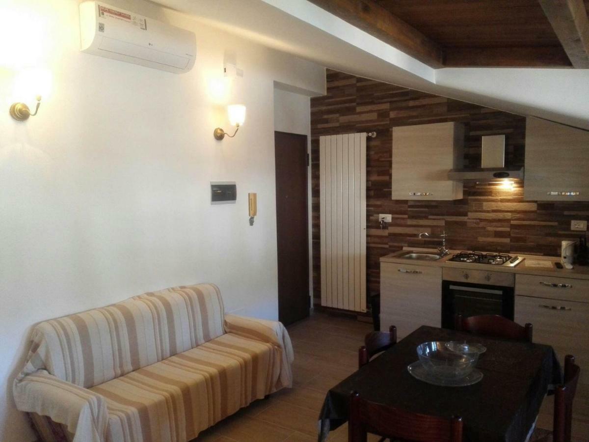 Villa Marysa Studio Apartment Giardini-Naxos Buitenkant foto